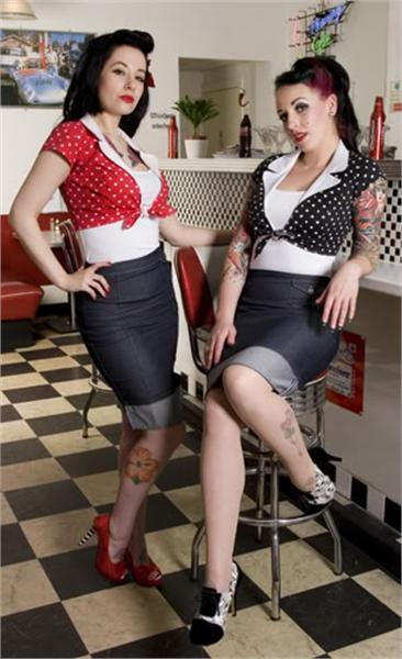 Lady Luck Black Tie Shirt (UK8/UK14/UK16)