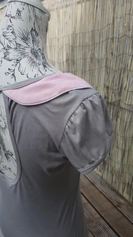 Side Collar Tender Grey Top (UK12/UK14)