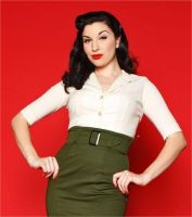 Gretta Fitted Cream Shirt